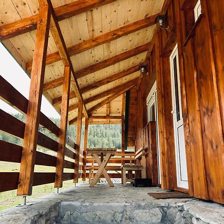 Nomad Lodge Zminica Žabljak Buitenkant foto