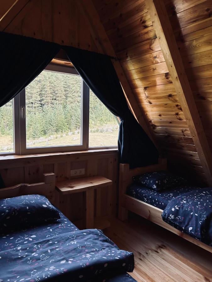Nomad Lodge Zminica Žabljak Buitenkant foto