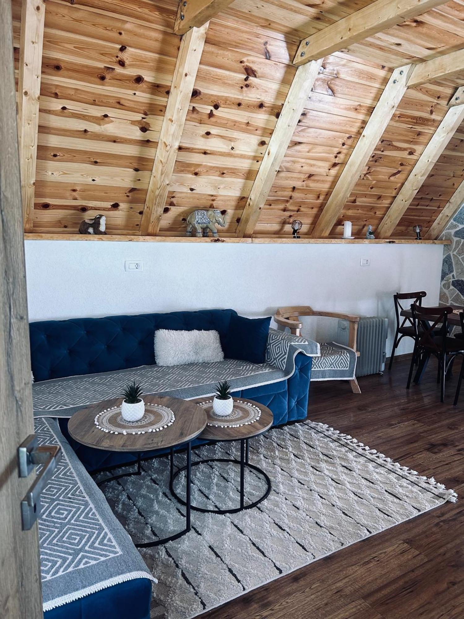 Nomad Lodge Zminica Žabljak Buitenkant foto